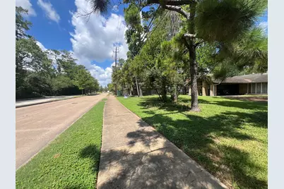 9302 Memorial Drive, Houston, TX 77024 - Photo 4