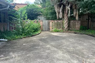 9302 Memorial Dr, Houston, TX 77024 - Photo 6