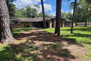 9302 Memorial Dr, Houston, TX 77024 - Photo 2