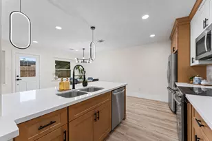 14387 Misty Meadow Ln, Houston, TX 77079 - Photo 10