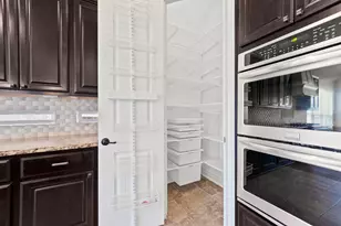51 Chestnut Meadow Dr, Conroe, TX 77384 - Photo 16