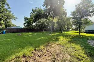 502 E Jackson St, West Columbia, TX 77486 - Photo 24