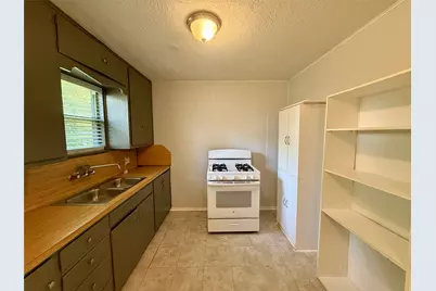 502 E Jackson Street, West Columbia, TX 77486 - Photo 12