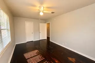 502 E Jackson St, West Columbia, TX 77486 - Photo 18
