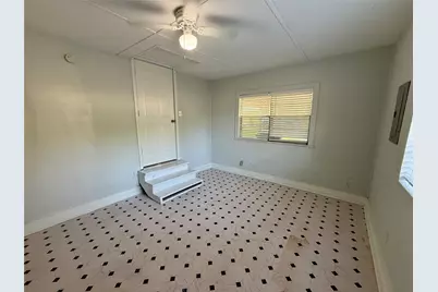 502 E Jackson Street, West Columbia, TX 77486 - Photo 20