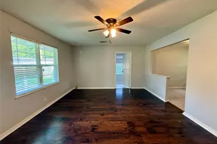 502 E Jackson St, West Columbia, TX 77486 - Photo 4