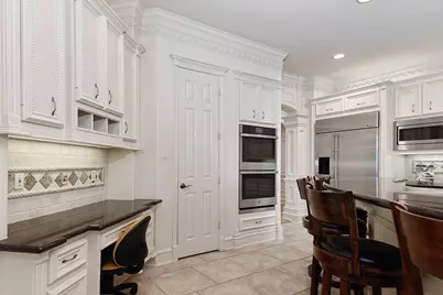 10 Snow Pond Place, The Woodlands, TX 77382 - Photo 14