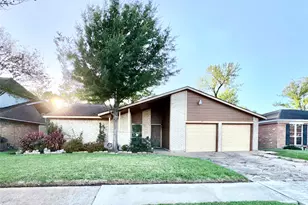 254 Evanston St, Houston, TX 77015 - Photo 2