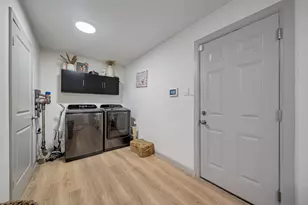 4814 Briarbend Dr, Houston, TX 77035 - Photo 16