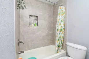 12469 Sharpview Dr, Houston, TX 77072 - Photo 14