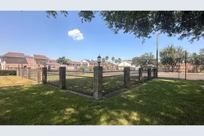 4105 Keeler Court #4, Pasadena, TX 77503 - Photo 4