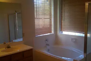 11206 E Travelers Way Cir, Houston, TX 77065 - Photo 12