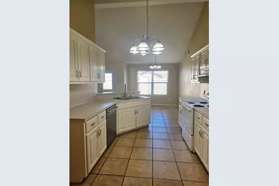 9122 Yellowfin Circle, Texas City, TX 77591 - Photo 4