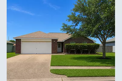 9122 Yellowfin Circle, Texas City, TX 77591 - Photo 1