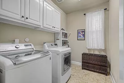 102 N Victoriana Circle, Spring, TX 77389 - Photo 40