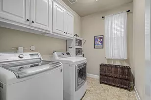 102 N Victoriana Cir, Spring, TX 77389 - Photo 40