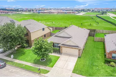 4706 Shale Drive, Baytown, TX 77521 - Photo 6