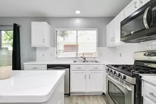 10234 Tablerock Dr, Houston, TX 77064 - Photo 8