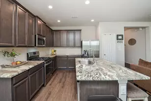 137 Eliana Shores Dr, Katy, TX 77493 - Photo 10