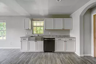 1499 County Rd 393B, Alvin, TX 77511 - Photo 12