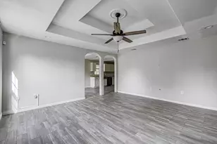 1499 County Rd 393B, Alvin, TX 77511 - Photo 6