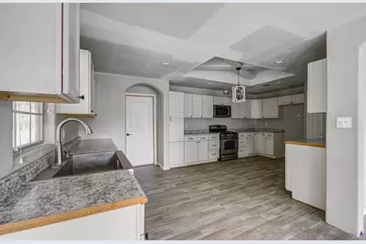 1499 County Road 393B, Alvin, TX 77511 - Photo 10