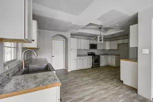 1499 County Rd 393B, Alvin, TX 77511 - Photo 10