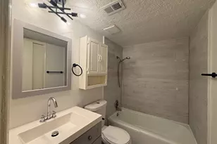 8553 Wilcrest Dr, Houston, TX 77099 - Photo 4