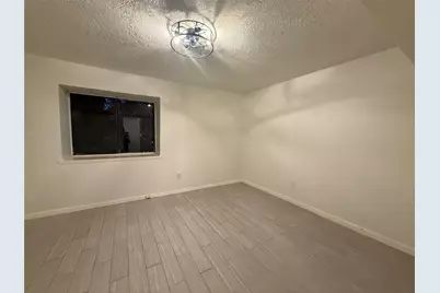 8553 Wilcrest Drive, Houston, TX 77099 - Photo 6