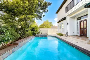 2124 Nantucket Dr, Houston, TX 77057 - Photo 2