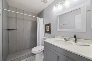 9306 Riverside Lodge Dr, Houston, TX 77083 - Photo 18