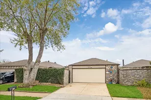 9306 Riverside Lodge Dr, Houston, TX 77083 - Photo 2