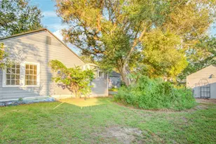 508 E 2nd St, Sweeny, TX 77480 - Photo 38