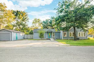 508 E 2nd St, Sweeny, TX 77480 - Photo 34