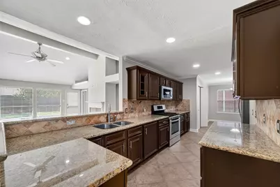 11430 Sagecreek Drive, Houston, TX 77089 - Photo 18