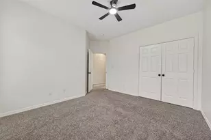 9072 Grand Lake Estates Dr, Montgomery, TX 77316 - Photo 34