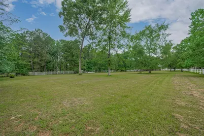 9072 Grand Lake Estates Drive, Montgomery, TX 77316 - Photo 40