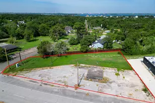 6805 Bayway Dr, Baytown, TX 77520 - Photo 1