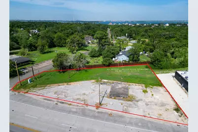 6805 Bayway Drive, Baytown, TX 77520 - Photo 4