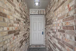 16430 Rodeo River Rd, Houston, TX 77049 - Photo 4