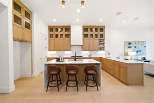 827 W 16th St, Houston, TX 77008 - Photo 8