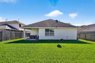 8223 Montego Bay Dr, Baytown, TX 77523 - Photo 34