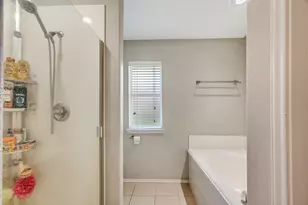 8223 Montego Bay Dr, Baytown, TX 77523 - Photo 22