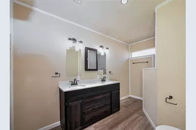 12346 Gainsborough Drive, Houston, TX 77031 - Photo 28