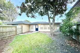 102 Mechanic St, Galveston, TX 77550 - Photo 24