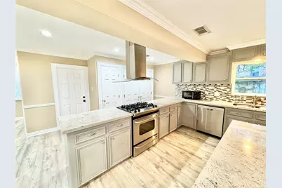 102 Mechanic Street, Galveston, TX 77550 - Photo 14