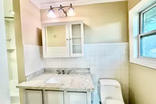 102 Mechanic St, Galveston, TX 77550 - Photo 8