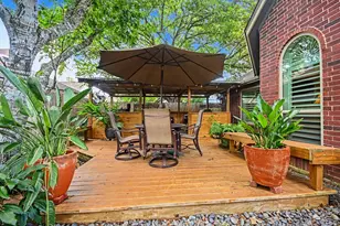 2025 Sandy Coast Cir, League City, TX 77573 - Photo 28