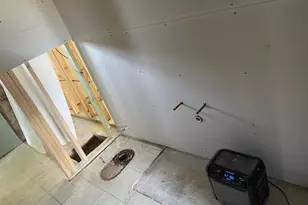 2390 Sarah St, Beaumont, TX 77705 - Photo 36