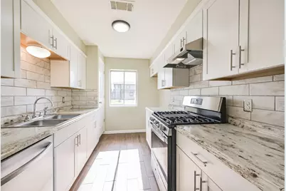 2390 Sarah Street, Beaumont, TX 77705 - Photo 10